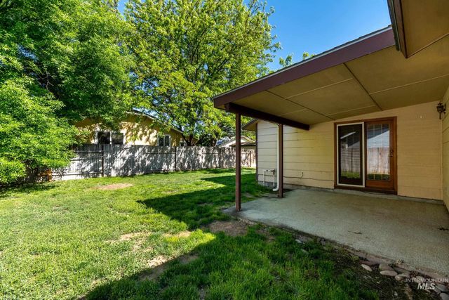 1858 N Teare Ave, Meridian, ID 83646