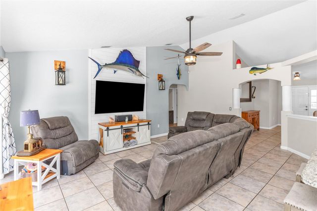 2255 BAGDAD AVENUE, Orlando, FL 32833