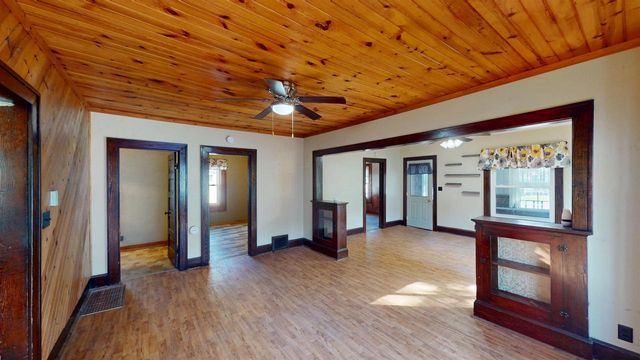 151 S MADISON STREET, Unity, WI 54488