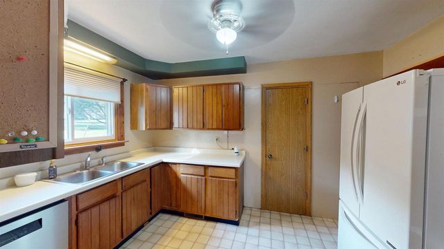 151 S MADISON STREET, Unity, WI 54488