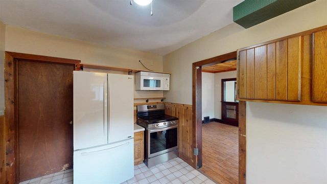 151 S MADISON STREET, Unity, WI 54488