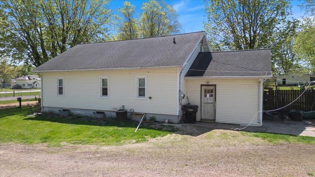 151 S MADISON STREET, Unity, WI 54488