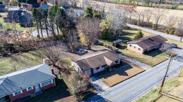 631 Powell Road, Lenoir, NC 28645