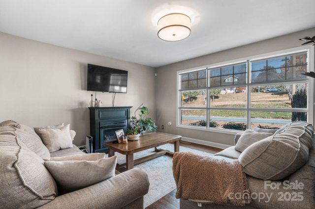 631 Powell Road, Lenoir, NC 28645