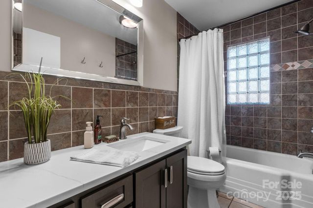 631 Powell Road, Lenoir, NC 28645