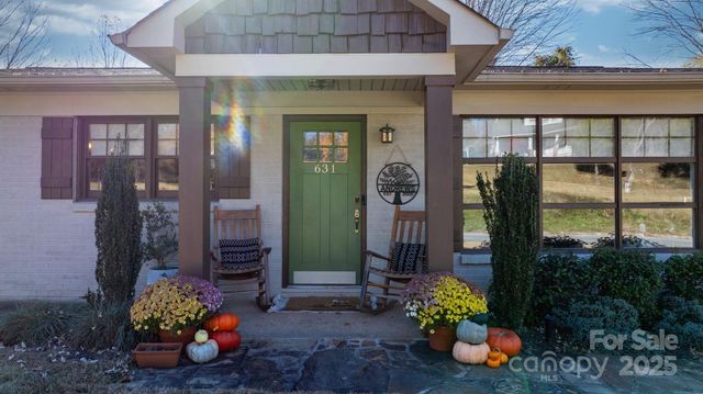 631 Powell Road, Lenoir, NC 28645