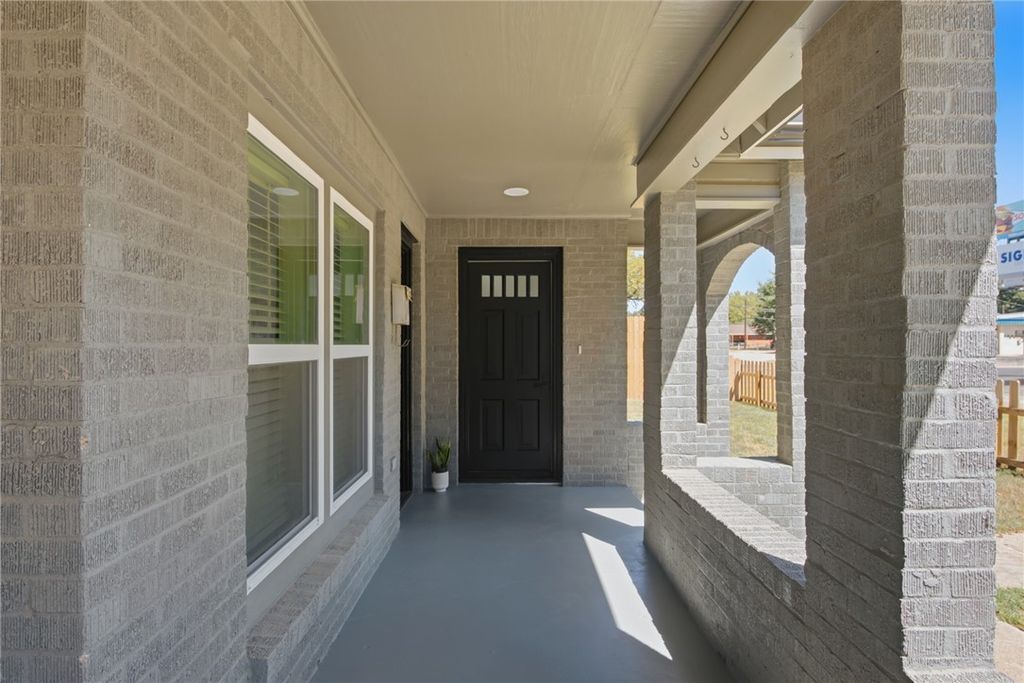 902 Post Oak Street, Hearne, TX 77859 — photo 3