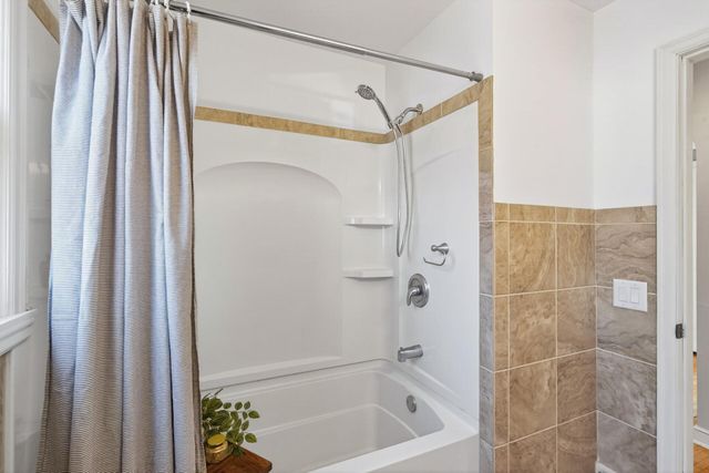 9055 Tyler Street NE, Blaine, MN 55434