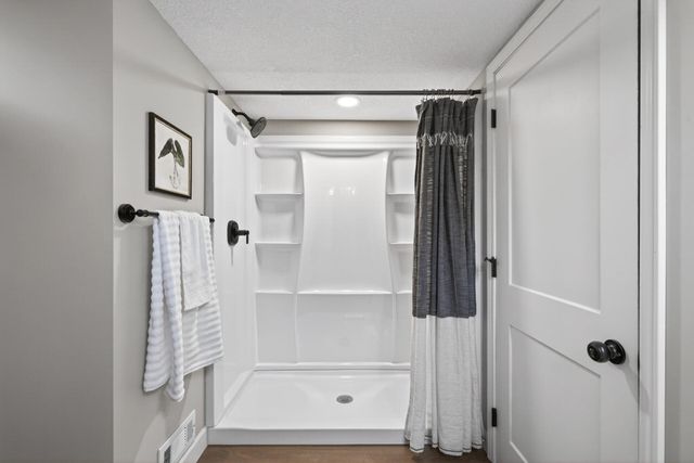 9055 Tyler Street NE, Blaine, MN 55434