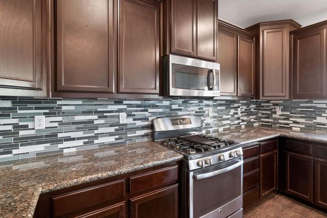 3077 N Hanalei Avenue, Fresno, CA 93737