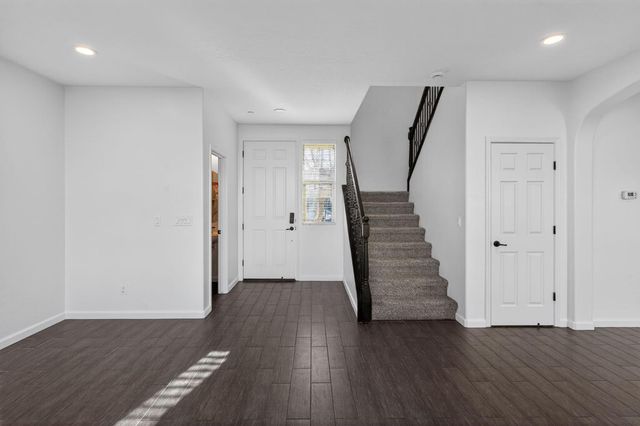 3077 N Hanalei Avenue, Fresno, CA 93737