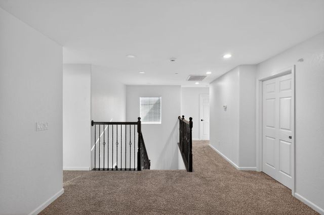 3077 N Hanalei Avenue, Fresno, CA 93737