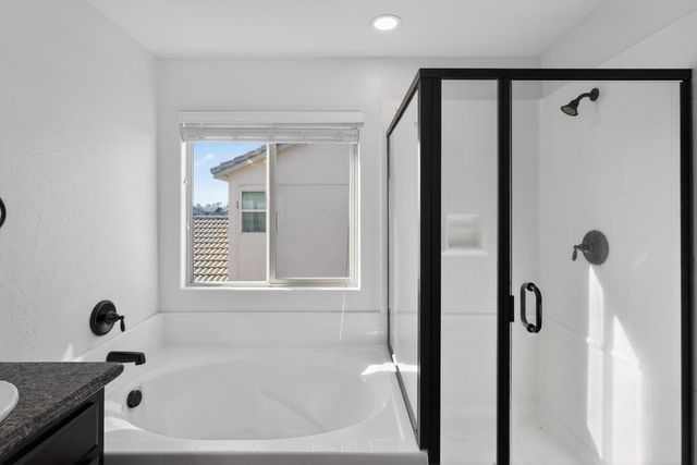 3077 N Hanalei Avenue, Fresno, CA 93737