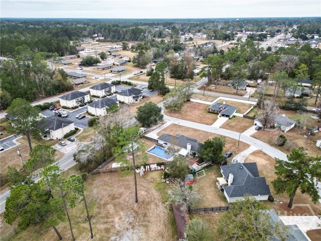 8 Cameron Court W, Pembroke, GA 31321