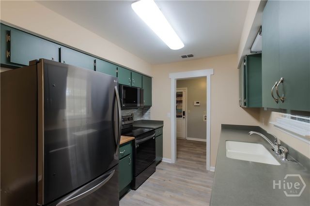 8 Cameron Court W, Pembroke, GA 31321