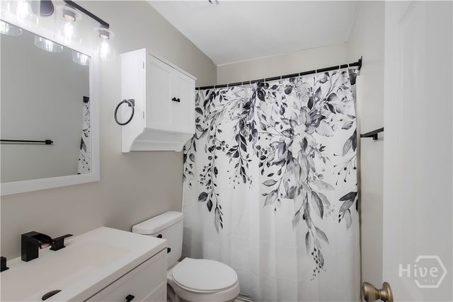 8 Cameron Court W, Pembroke, GA 31321