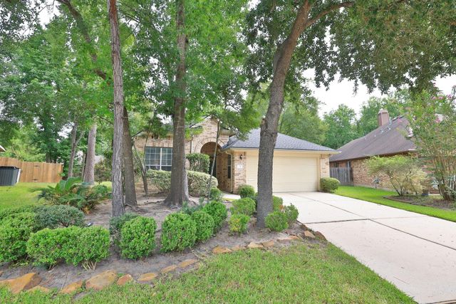 7 N Regan Mead Circle, The Woodlands, TX 77382