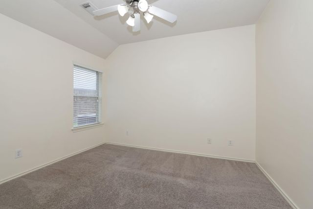7 N Regan Mead Circle, The Woodlands, TX 77382
