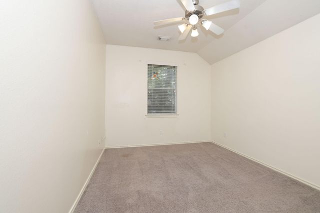 7 N Regan Mead Circle, The Woodlands, TX 77382