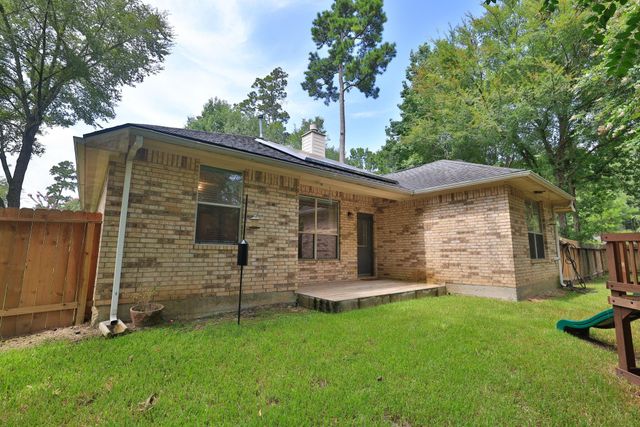7 N Regan Mead Circle, The Woodlands, TX 77382