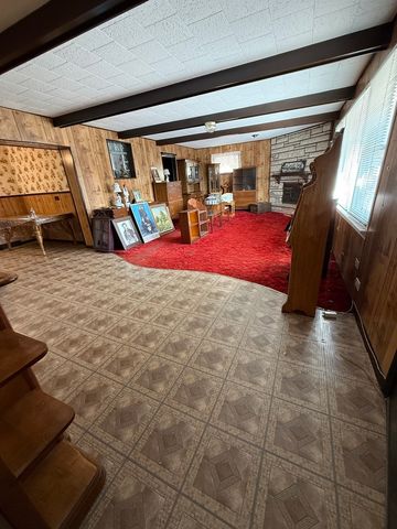 7445 W Winona Street, Harwood Heights, IL 60706