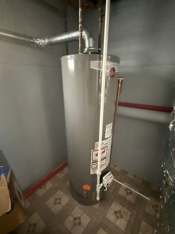 7445 W Winona Street, Harwood Heights, IL 60706