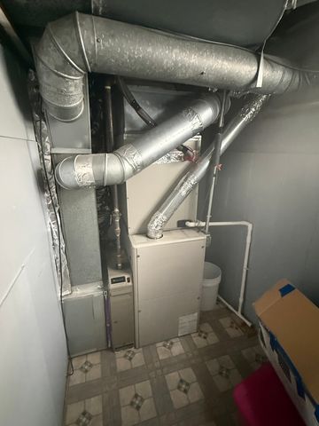 7445 W Winona Street, Harwood Heights, IL 60706