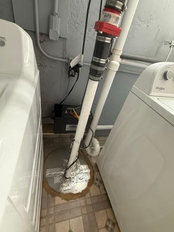 7445 W Winona Street, Harwood Heights, IL 60706