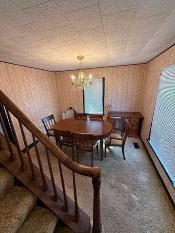 7445 W Winona Street, Harwood Heights, IL 60706