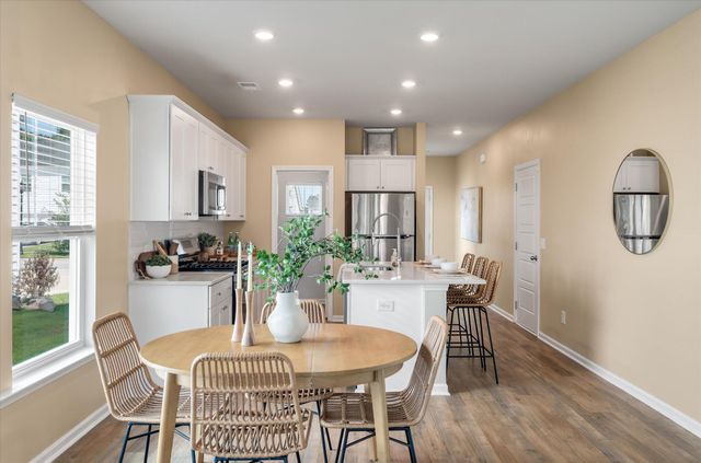 122 Woodland Oak Way, Summerville, SC 29485