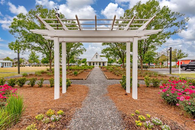 122 Woodland Oak Way, Summerville, SC 29485