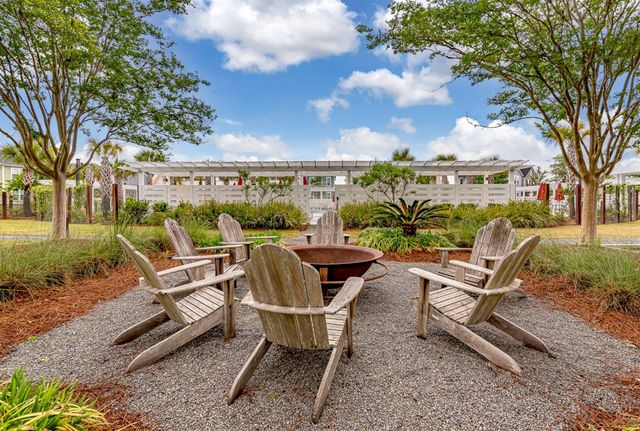 122 Woodland Oak Way, Summerville, SC 29485