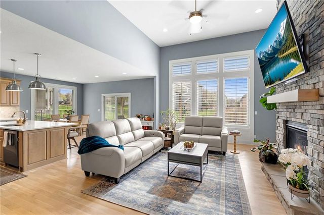 7703 Green Street, Lenexa, KS 66227