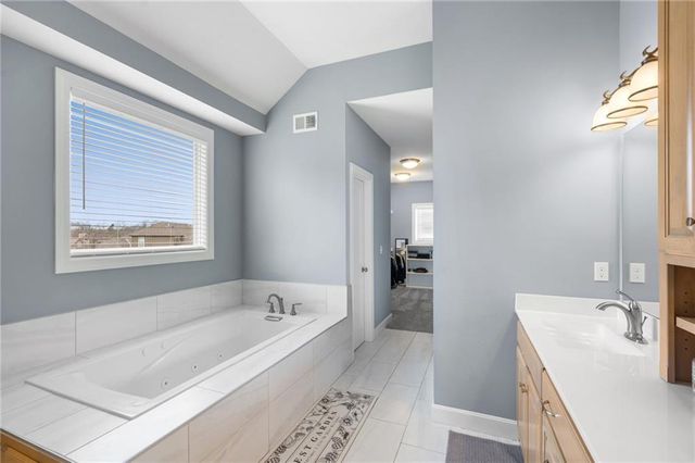 7703 Green Street, Lenexa, KS 66227