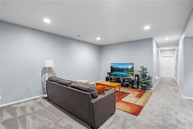 7703 Green Street, Lenexa, KS 66227