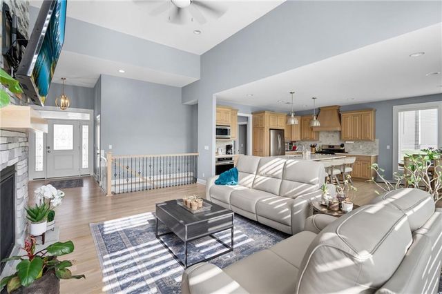 7703 Green Street, Lenexa, KS 66227