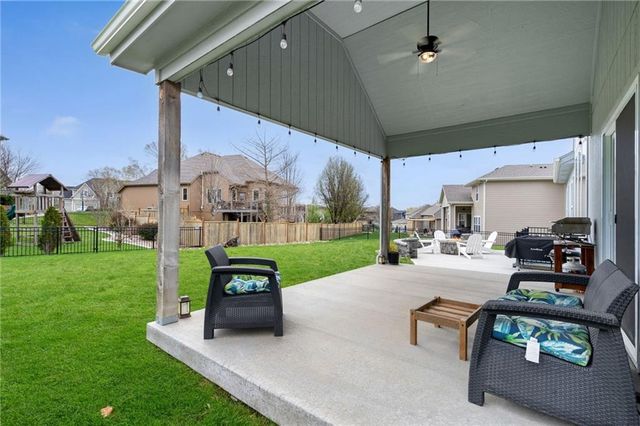 7703 Green Street, Lenexa, KS 66227