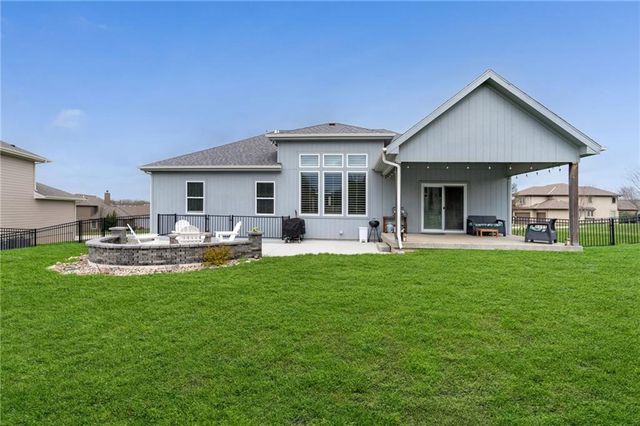7703 Green Street, Lenexa, KS 66227