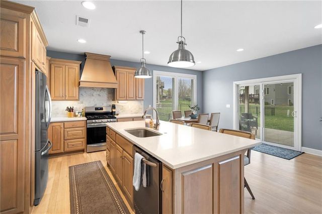 7703 Green Street, Lenexa, KS 66227
