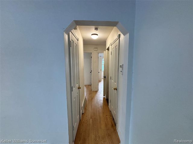 18623 Pembroke Avenue, Detroit, MI 48219