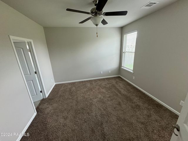 104 Garden Oaks Avenue, Youngsville, LA 70592