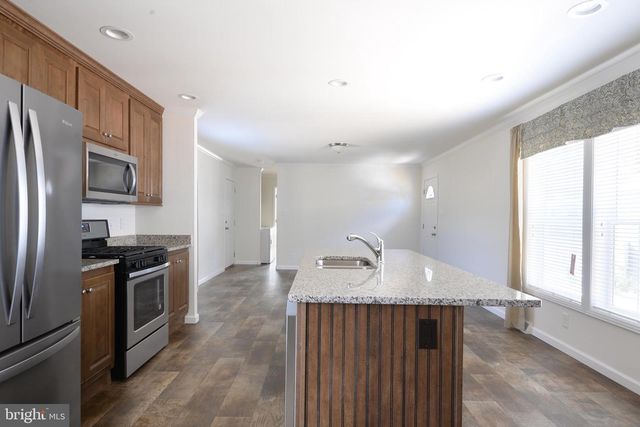 6 EDGEWATER DR, Magnolia, DE 19962