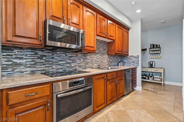 2635 El Camino Road, Las Vegas, NV 89146