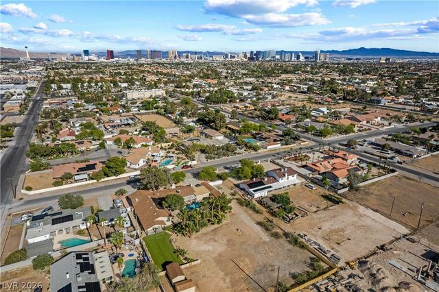 2635 El Camino Road, Las Vegas, NV 89146