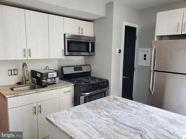 1614 S BROAD ST, Philadelphia, PA 19145