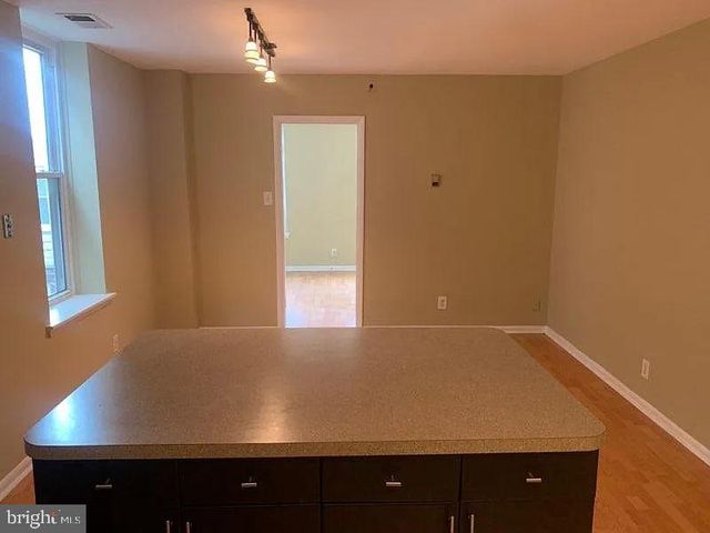 1614 S BROAD ST, Philadelphia, PA 19145