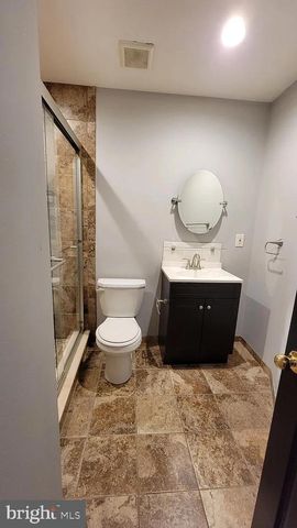 1614 S BROAD ST, Philadelphia, PA 19145