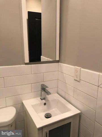 1614 S BROAD ST, Philadelphia, PA 19145