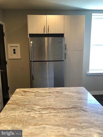 1614 S BROAD ST, Philadelphia, PA 19145