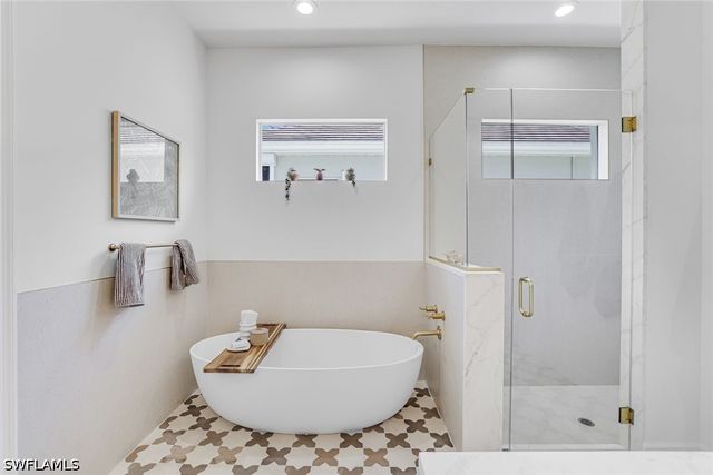 6132 Highwood Park LN, Naples, FL 34110